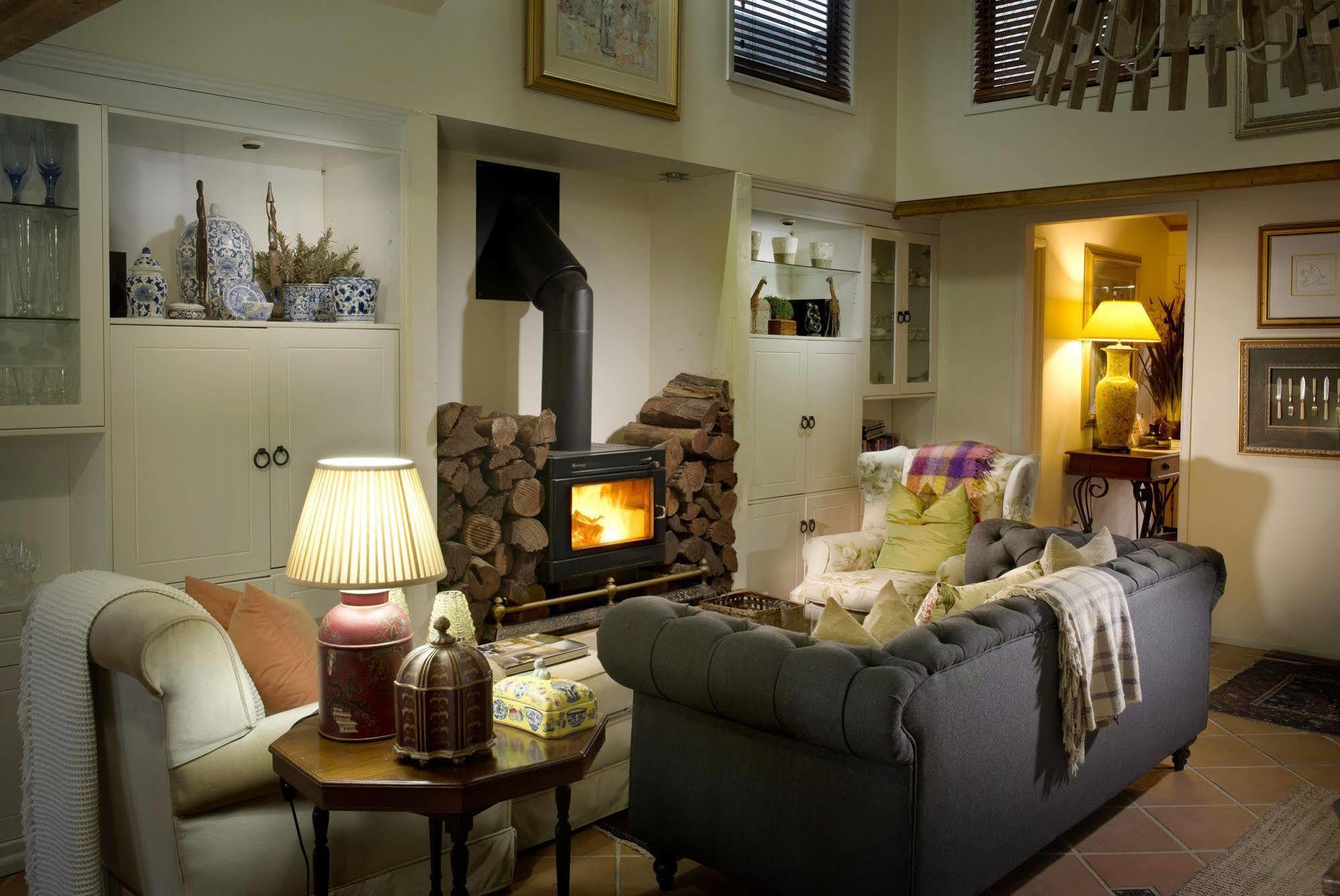 Arabella Guesthouse Alexandra Headland Esterno foto